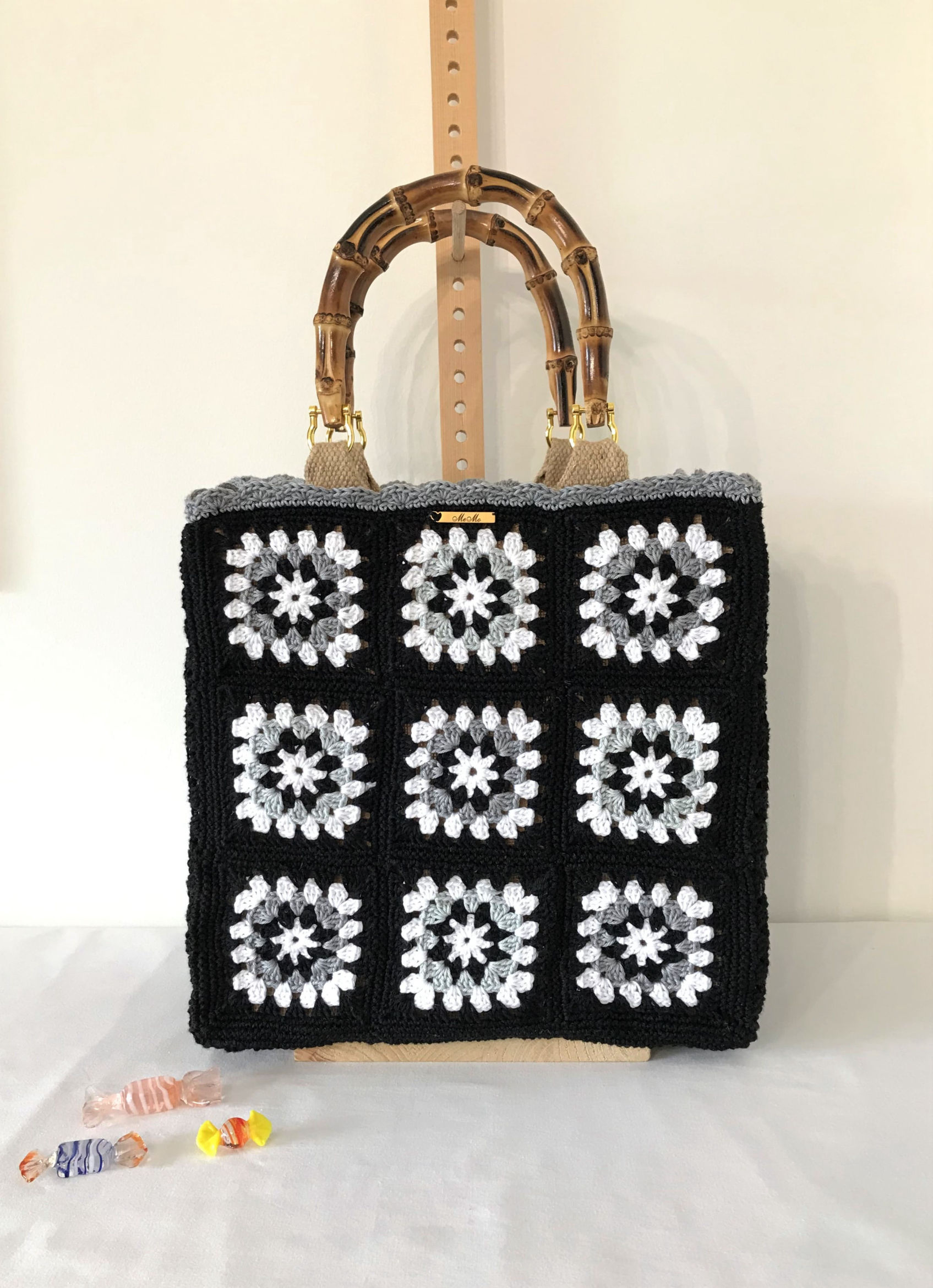 MeMo Granny Bag 1